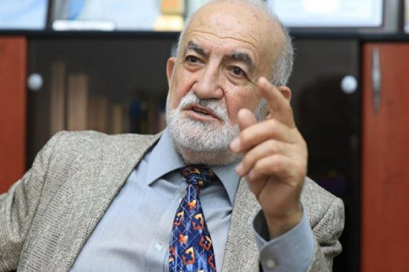 Şair Məmməd İsmayılın qəbirüstü abidəsi 