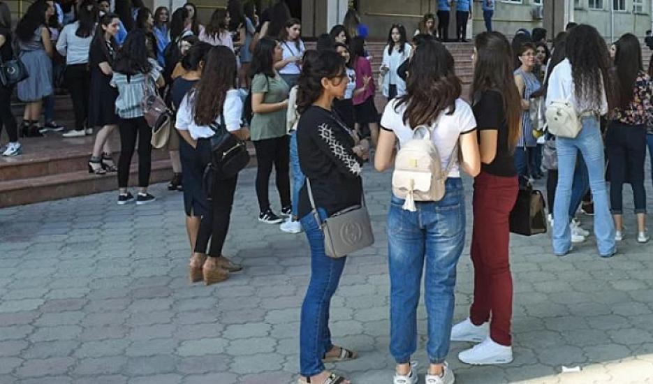 Tələbə qızlar arasında sorğu –