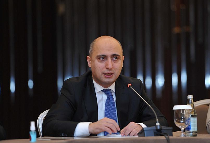 Nazir: "Rus bölməsində təhsilin keyfiyyətinin daha üstün olması sadəcə mifdir"