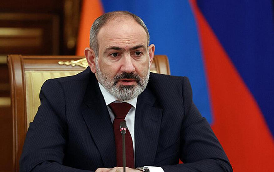 Paşinyan Xameneinin dəfn mərasiminə 
