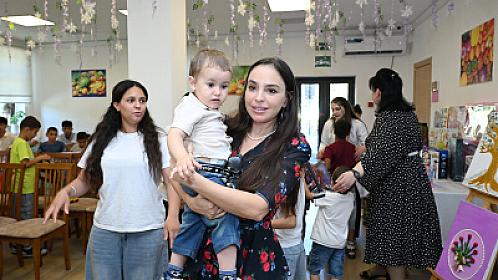 Leyla Əliyeva Şəkidə uşaq evində – 