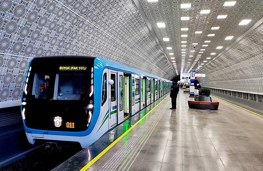 Metrodan 18,6 milyon sərnişin istifadə edib