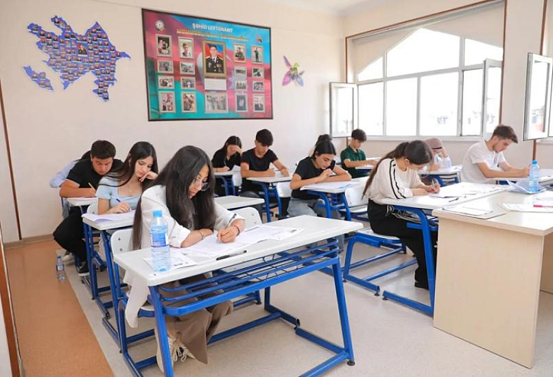40 mindən çox abituriyent II və III ixtisas qrupları üzrə qəbul imtahanı verib