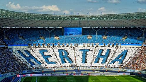 Almaniyanın köklü klubu azərbaycanlı futbolçu ilə müqavilə imzaladı - 