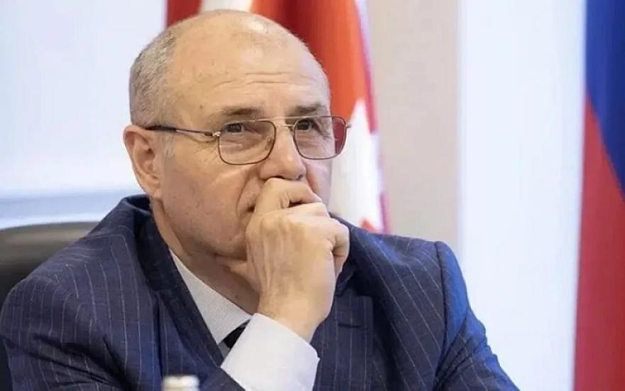Rusiya vətəndaşlığı əlindən alınan