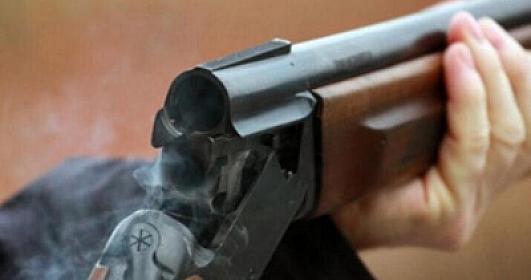 Bakıda ər arvadını gülləyərək 