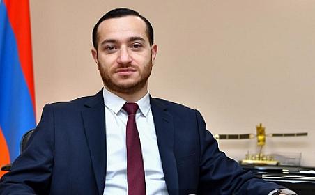 Nazir istefa verdi - 