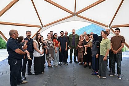 İlham Əliyev Kiçik Qaladərəsi kəndində olub, sakinlərlə görüşüb - 