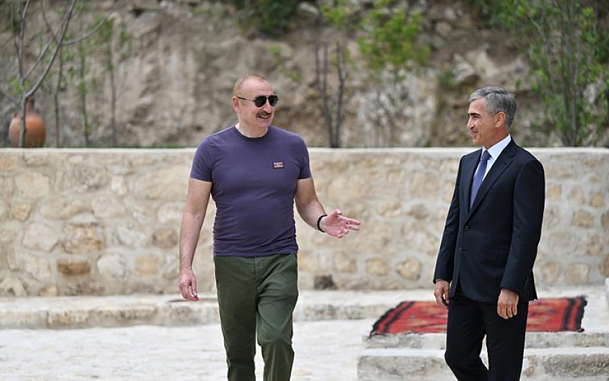 Prezident “Yasəmən” hotelin yeni korpuslarını gəzdi - 