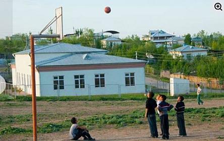 “La-Skala”da ariya oxumalıydı, 