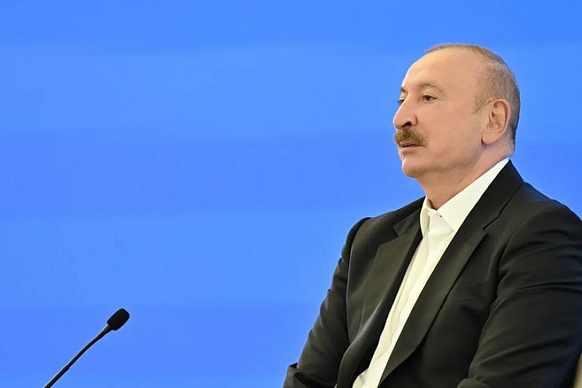 Fransanın dənizaşırı əraziləri kolonial müstəmləkəçilik siyasətindən əziyyət çəkir -