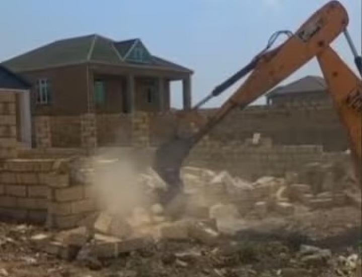 Sumqayıtda qanunsuz söküntü iddiası:
