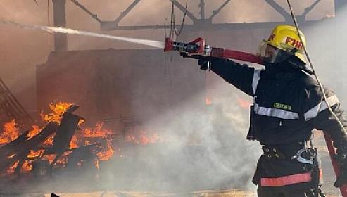 Şəkidə biçilmiş taxıl sahəsində 