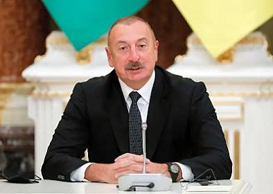 İlham Əliyev Emmanuel Makronu