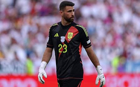 İspaniya millisinin qapıçısından penalti 
