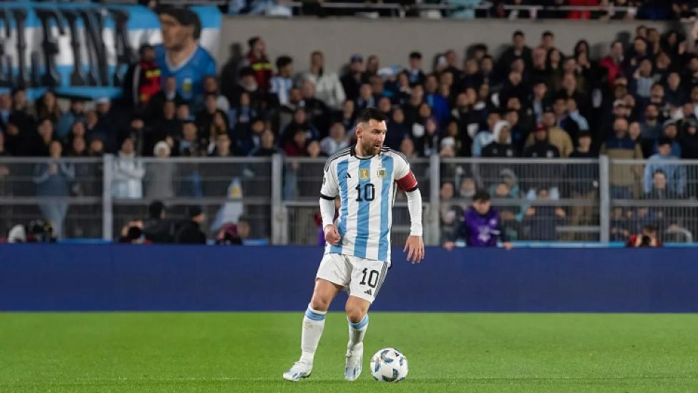 Messi Maradonanı unutmadı: 