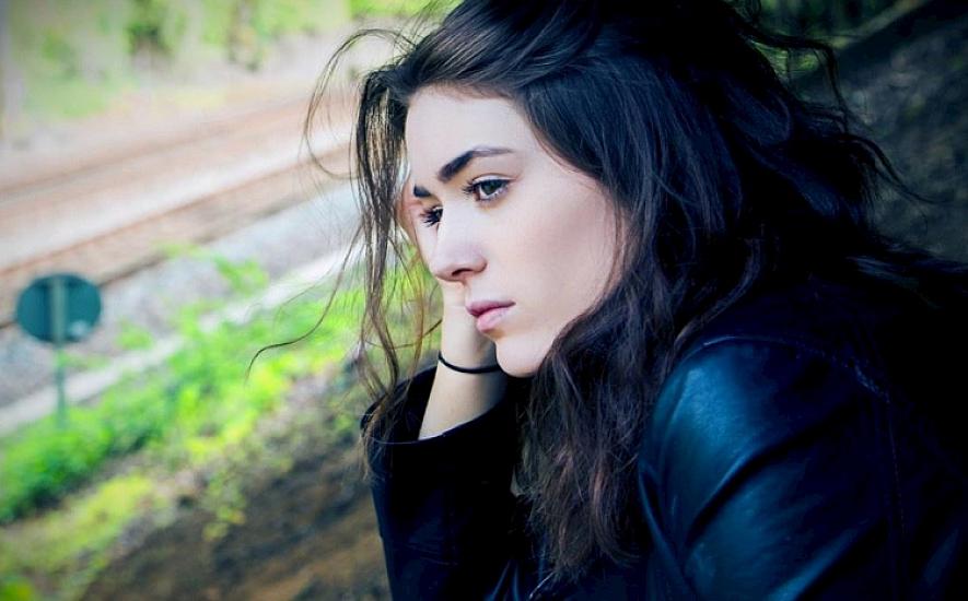 Daimi stress yaşayan insanlar uşaqlıqda bu 10 yanlış qaydanı mənimsəyir