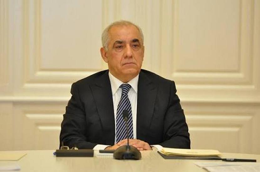 Baş nazir kollegiya üzvləri ilə bağlı 