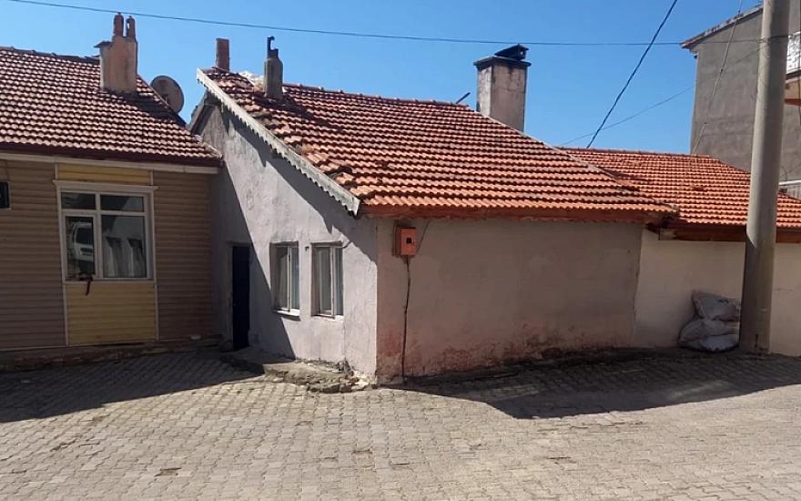 Səs-küyə görə qonşusunu 