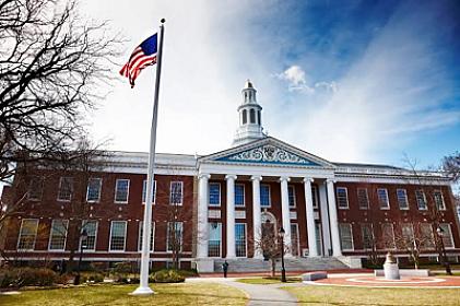 Harvard Universiteti irqi və