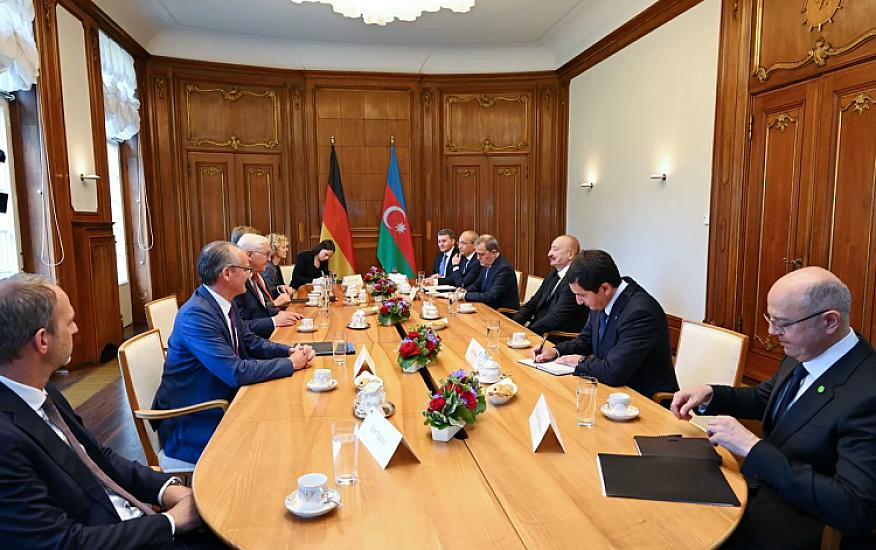 Azərbaycan və Almaniya prezidentlərinin geniş tərkibdə 