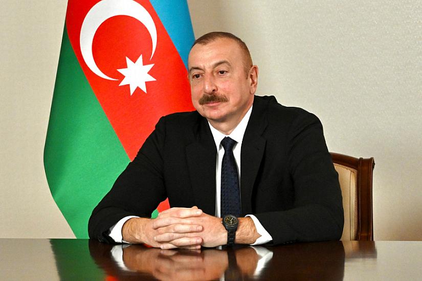 Prezident misirli həmkarını 