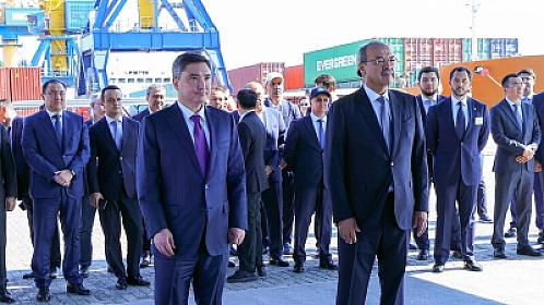 Qazaxıstan və Özbəkistan Orta Dəhlizlə 