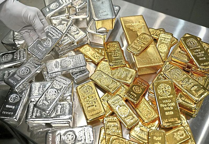 İraqda 400 kq qızıl və 175 milyon dollar 