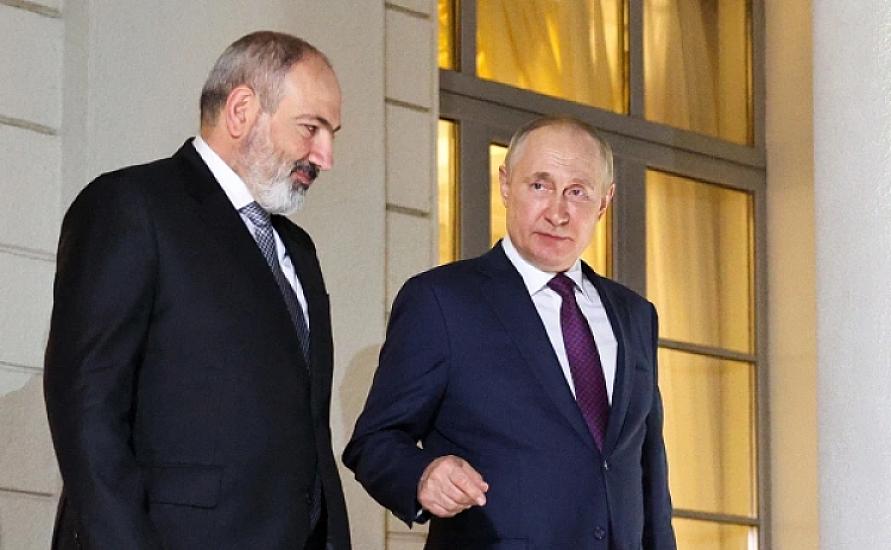 Putin Ermənistana 
