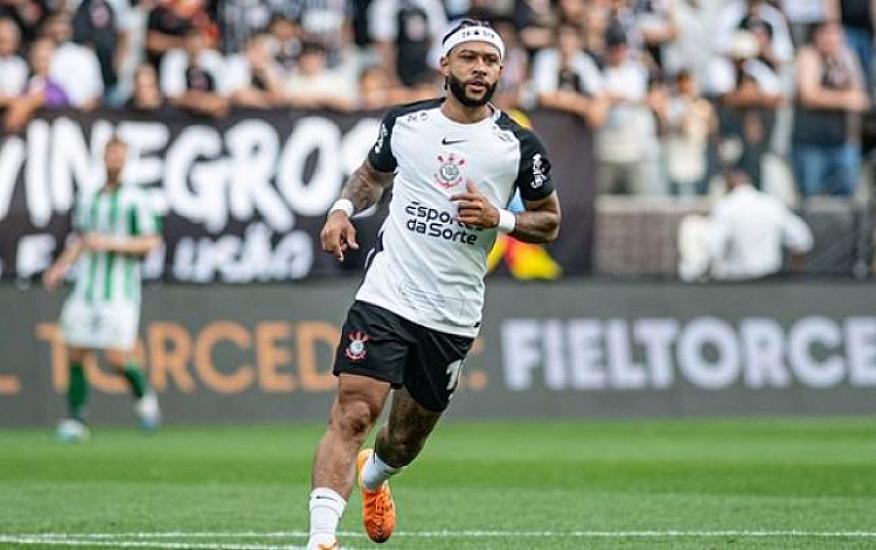 Depay karyerasını Braziliyada 
