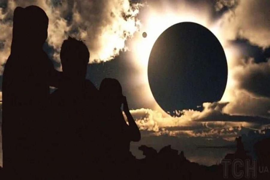 The world will be plunged into darkness for 6 minutes: