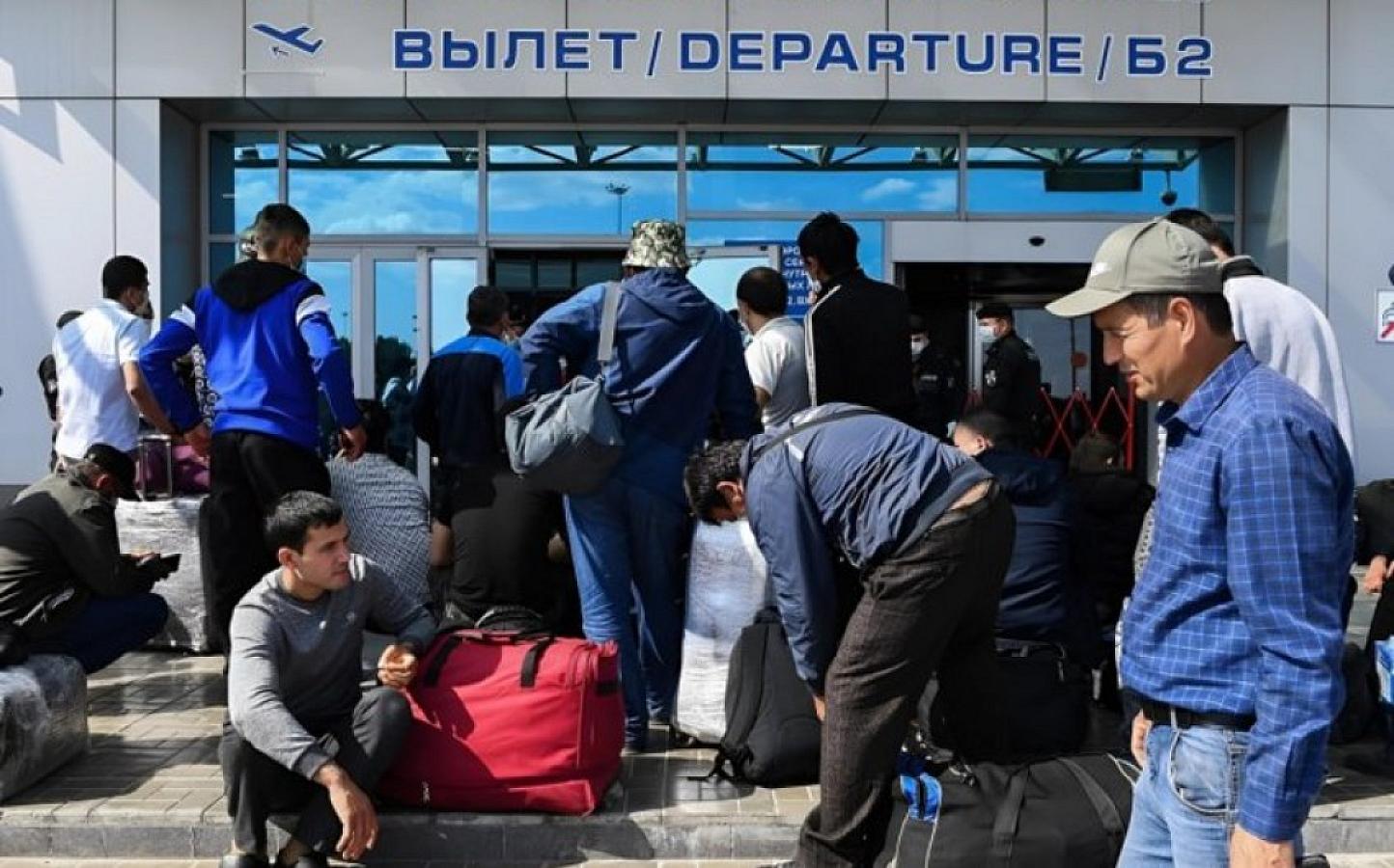 Özbəkistan Rusiyadan vətəndaşlarını 