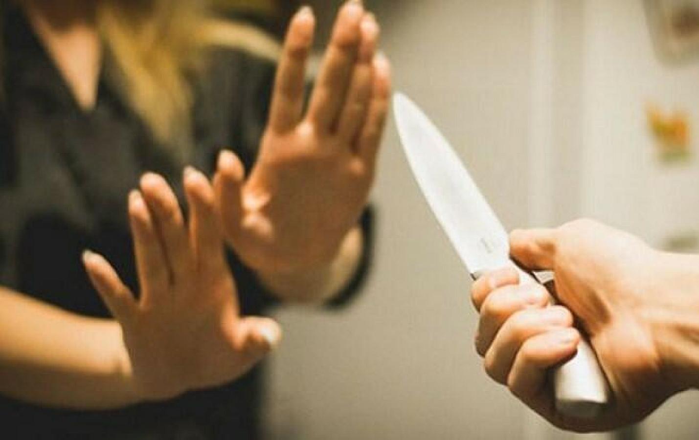 In Kürdəmir, a husband stabbed his wife 10 times with a knife.