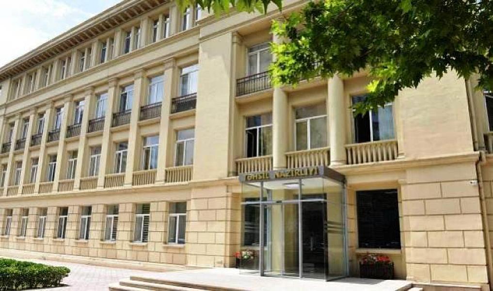 Elm və Təhsil Nazirliyində yoxlama 