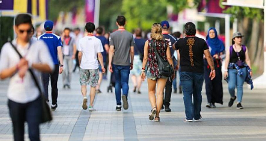 Bunu küçədə etsəniz, 700 manat 