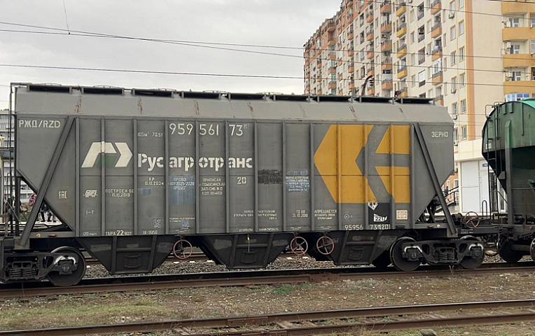 Buğda yüklü qatar Azərbaycandan keçib Ermənistana getdi - 