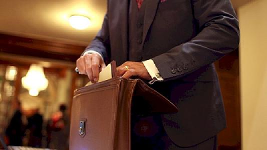 İcra Hakimiyyətlərinin ləğvi yenidən 