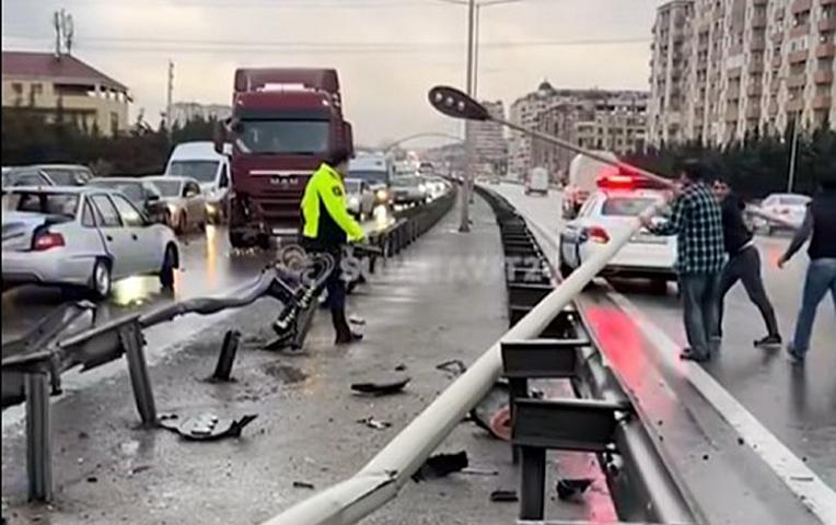 Bakı-Sumqayıt yolunda 