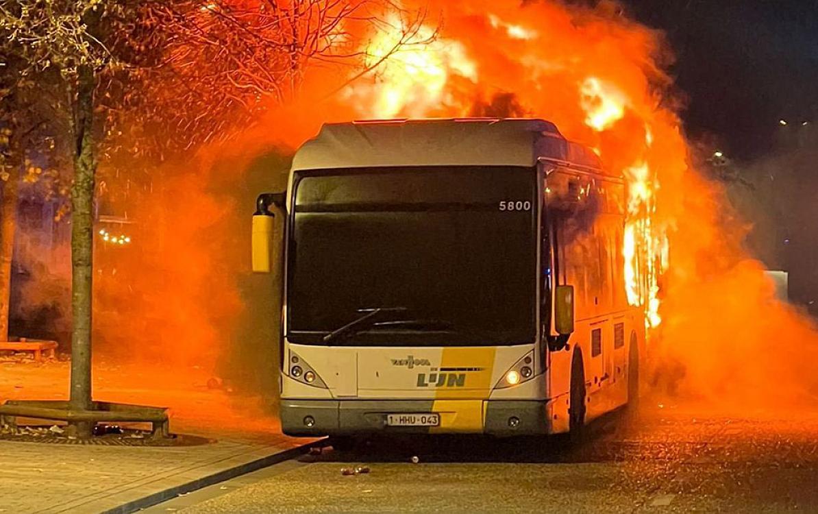 "Barselona” azarkeşlərini daşıyan avtobus