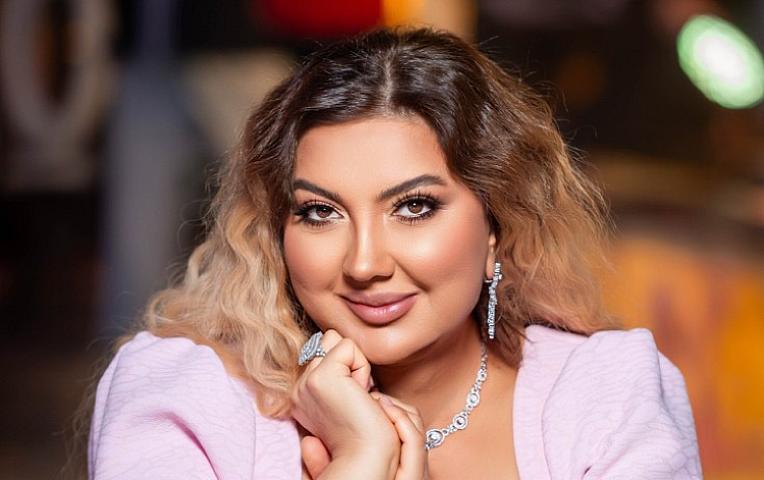 “Vaxtilə yanımızda ofisiant, operator, köməkçi işləyən qızlar gedib xına yaxır, 