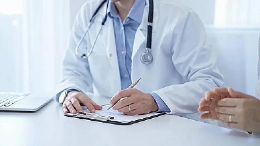 Həkimlər xəstədə xərçəngi depressiya ilə