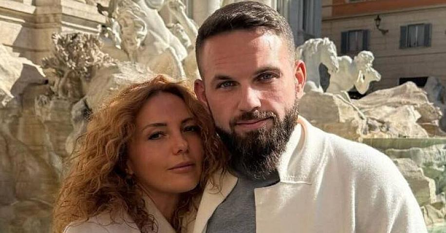 500 milyon dollar oğurlayan məşhur bloger və həyat yoldaşı 