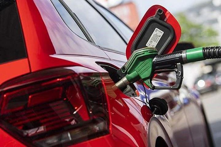 Gələn il Azərbaycanda benzin 