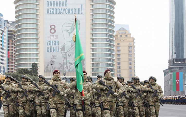 Zəfər Günü hərbi paradın 