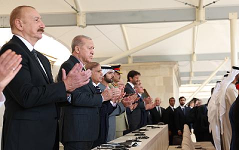 Türkiyə paraddan bu görüntüləri