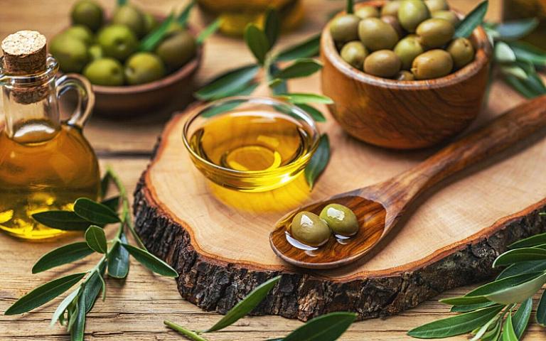 How much olive should be eaten daily? – benefits