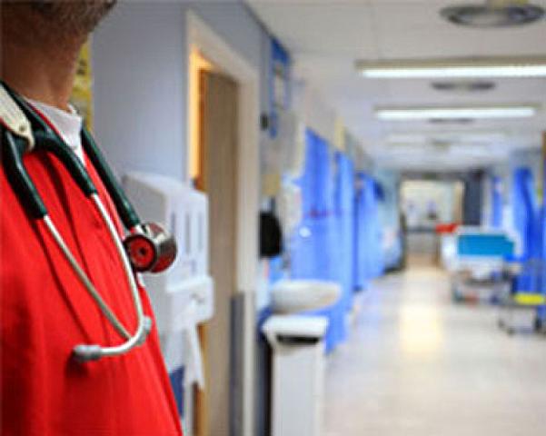 Küçədə əlinə pul götürdü, 