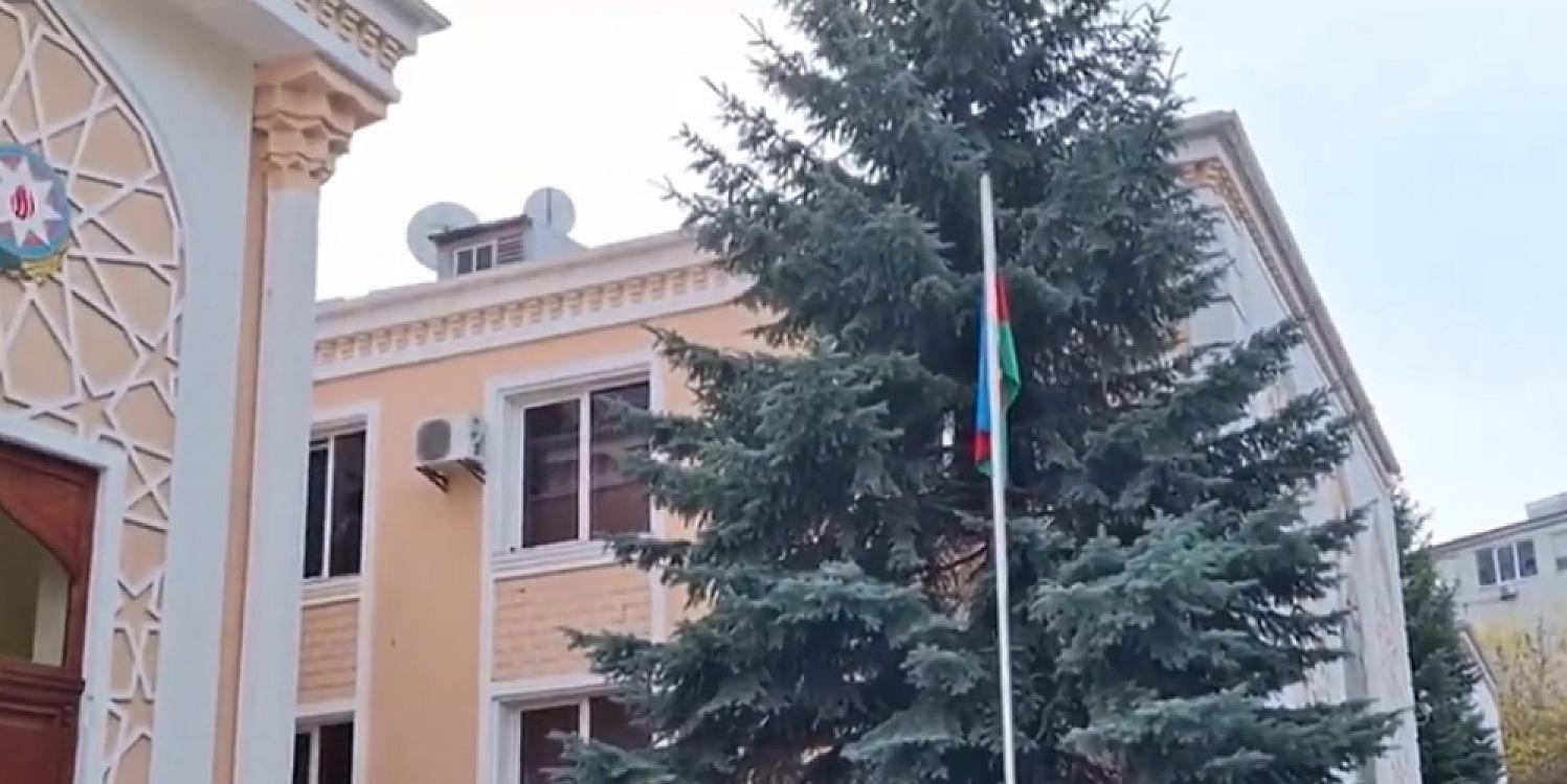 Rusiyada səfirliyimizin ərazisinə raketin düşdüyü yerdən 