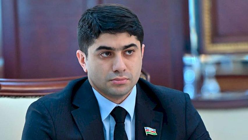 Bu deputat danışmır, ancaq şəkil çəkdirir - 