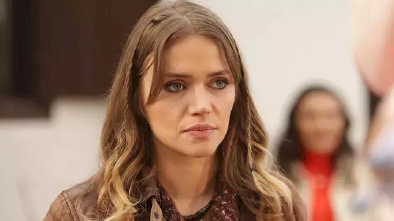 Məşhur aktrisa noyabrda dənizdə çimdi - 